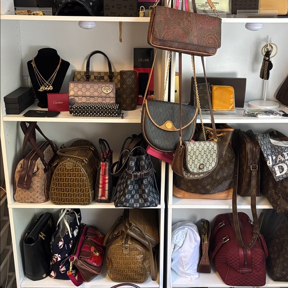 🔥 VTVINTAGELUX IS LIVE!!!! 🔥 - Picture 4 of 9